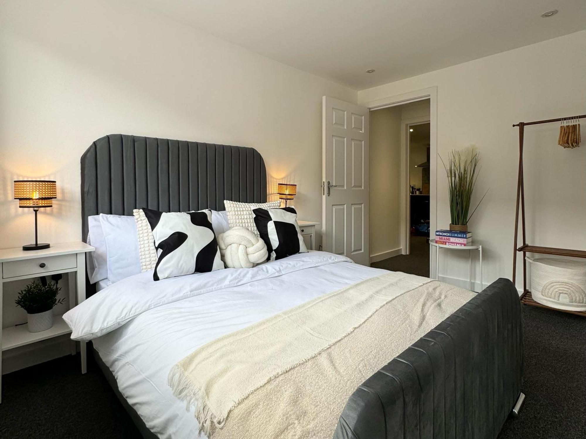 Cole Street Apartments Μπίρκενχεντ Εξωτερικό φωτογραφία